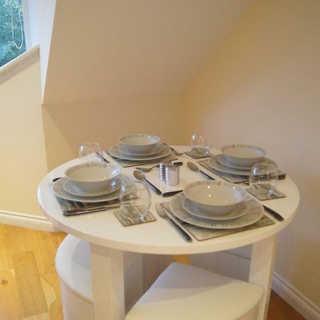Modern, Cosy Apartment In Bearsden With Private Parking 글라스고 외부 사진